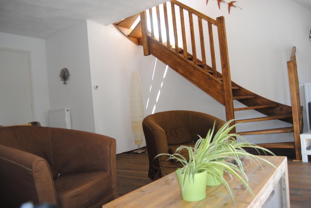 Appartementen Verhuur De Trijehoek Stiens 외부 사진