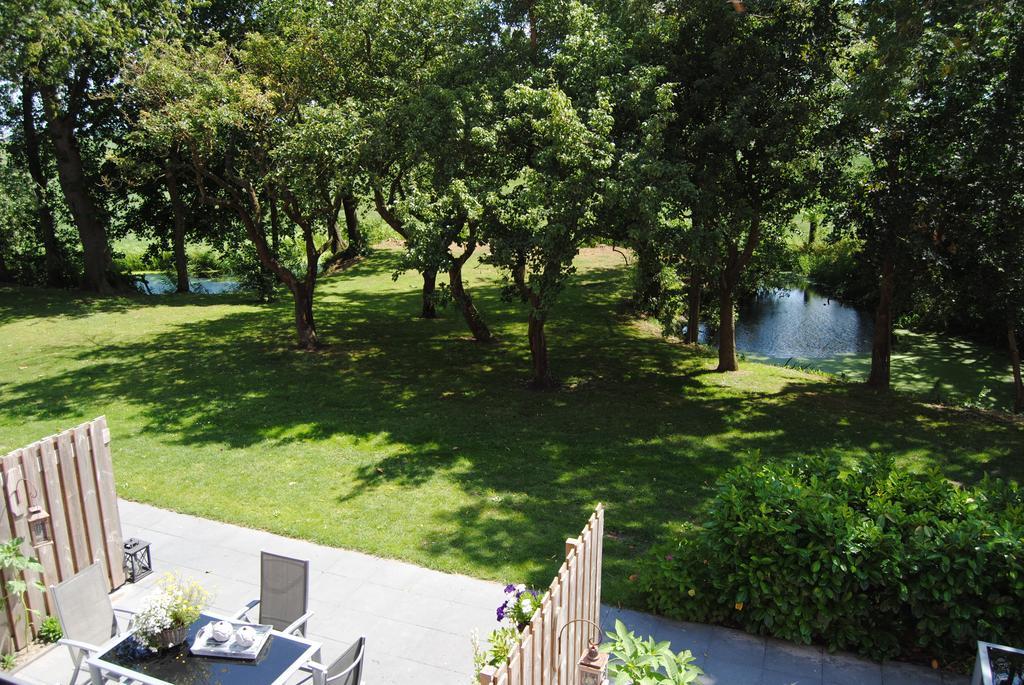 Appartementen Verhuur De Trijehoek Stiens 외부 사진